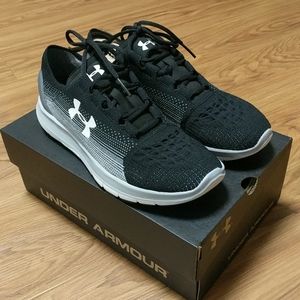 Under Armour Running Shoe - NEW!!